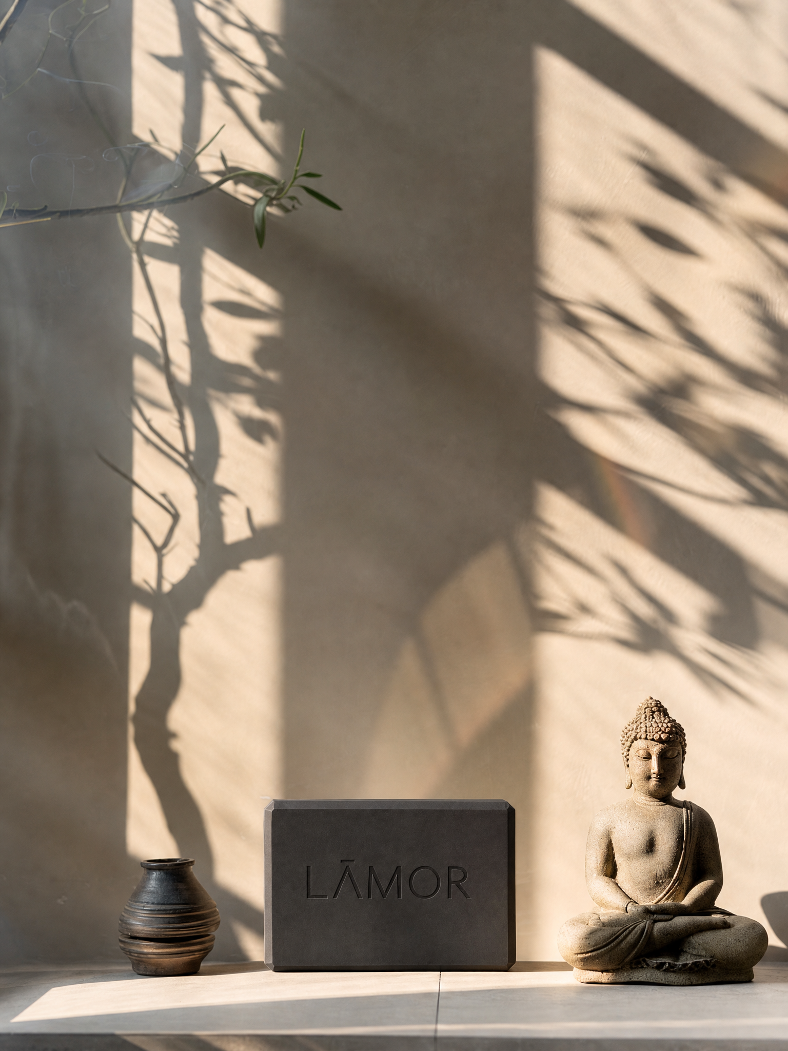 LĀMOR YOGA BLOCK - BLACK