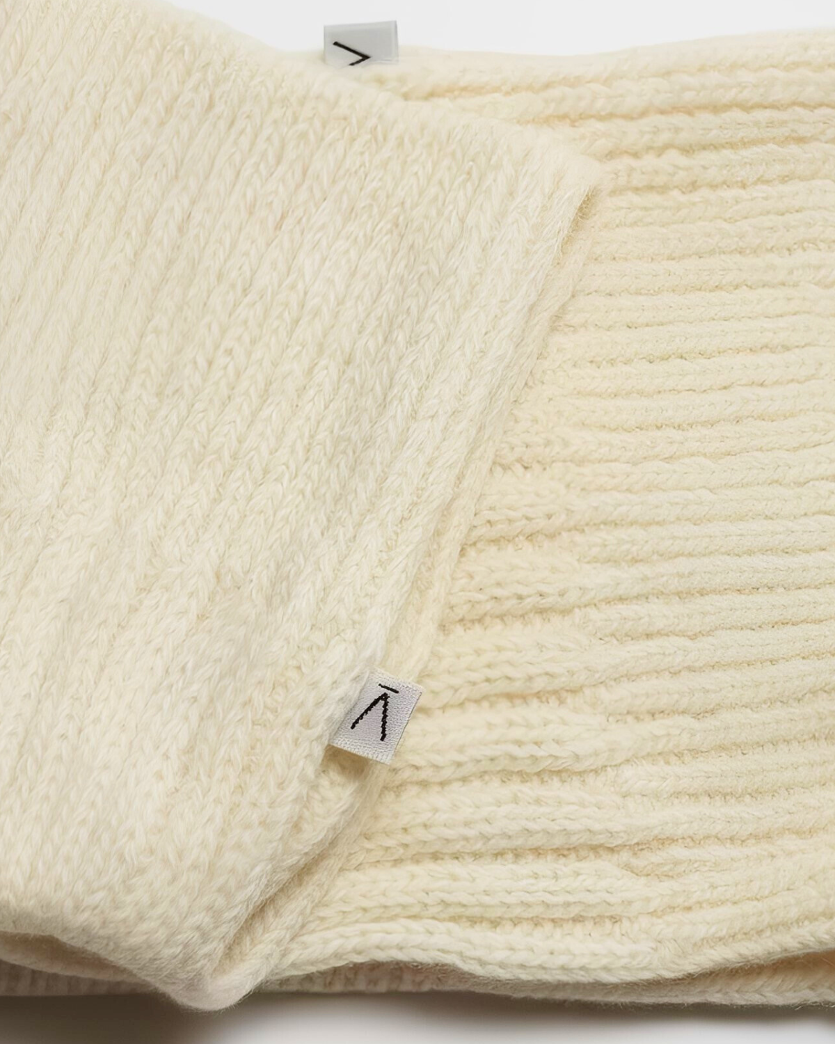LĀMOR - Luxe Legwarmer